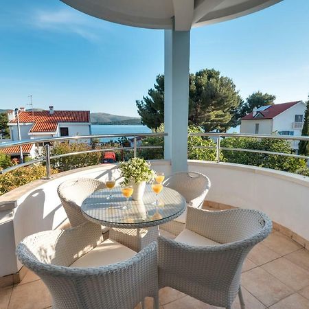 Villa Croatica Apartments Жаборич Экстерьер фото