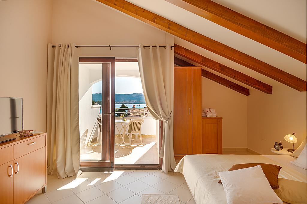 Villa Croatica Apartments Жаборич Экстерьер фото