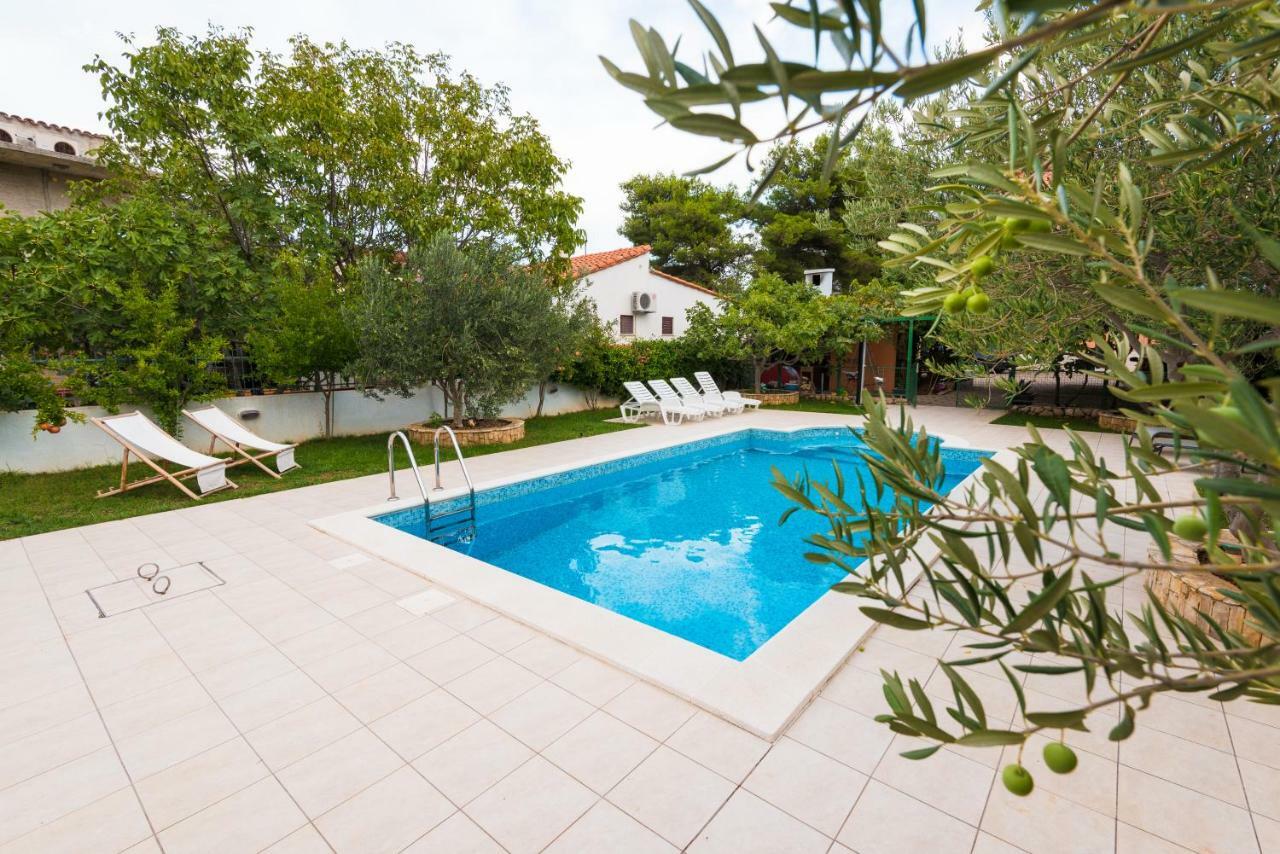 Villa Croatica Apartments Жаборич Экстерьер фото